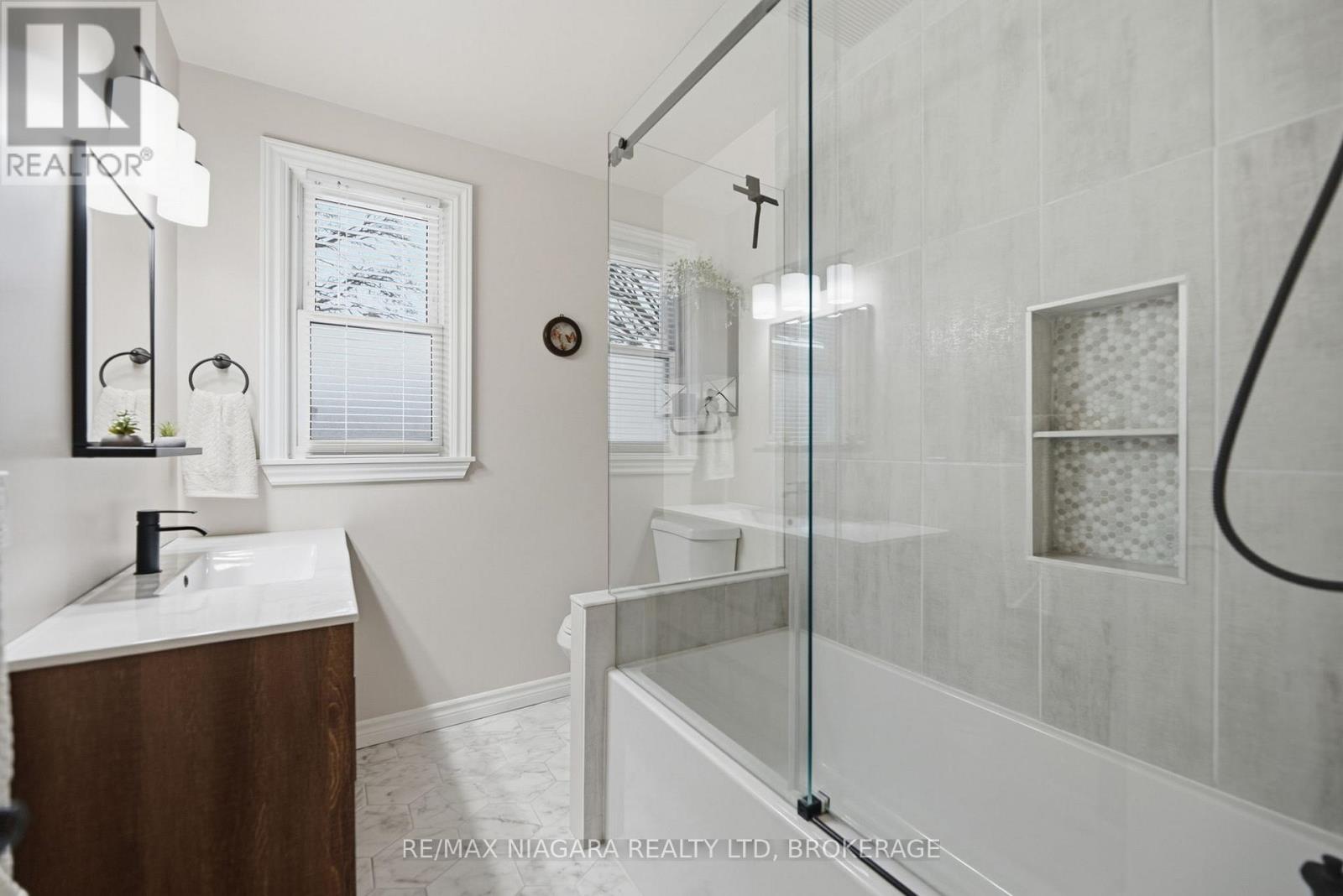 489 Vine Street, St. Catharines, Ontario  L2M 3T2 - Photo 17 - X12677154