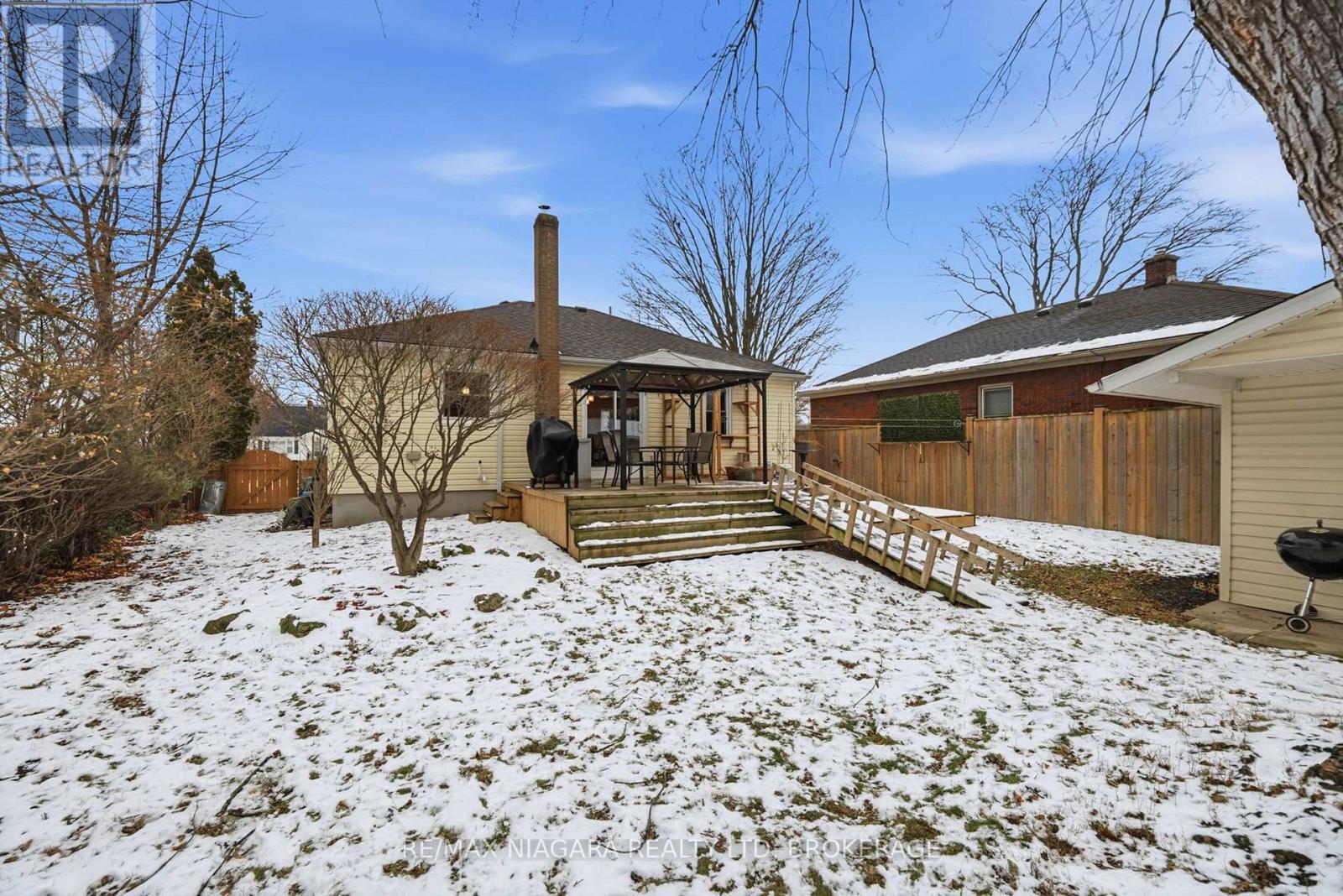 489 Vine Street, St. Catharines, Ontario  L2M 3T2 - Photo 32 - X12677154