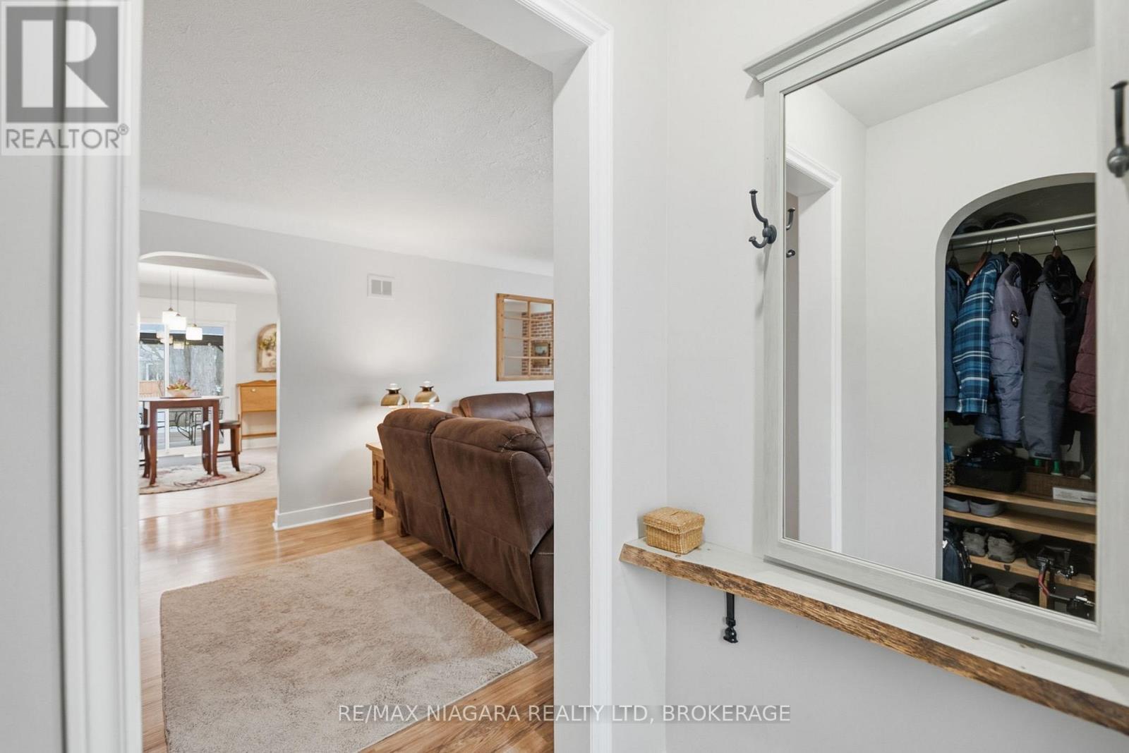 489 Vine Street, St. Catharines, Ontario  L2M 3T2 - Photo 6 - X12677154