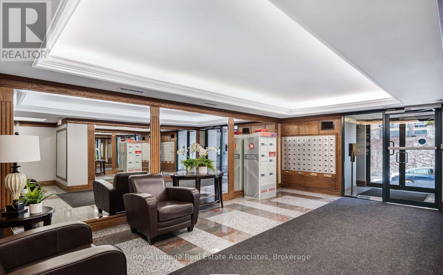 206 - 141 Woodbridge Avenue W, Vaughan, Ontario  L4L 9G6 - Photo 18 - N12675744