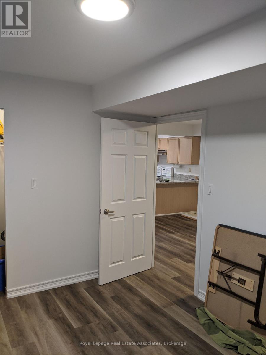 206 - 141 Woodbridge Avenue W, Vaughan, Ontario  L4L 9G6 - Photo 11 - N12675744