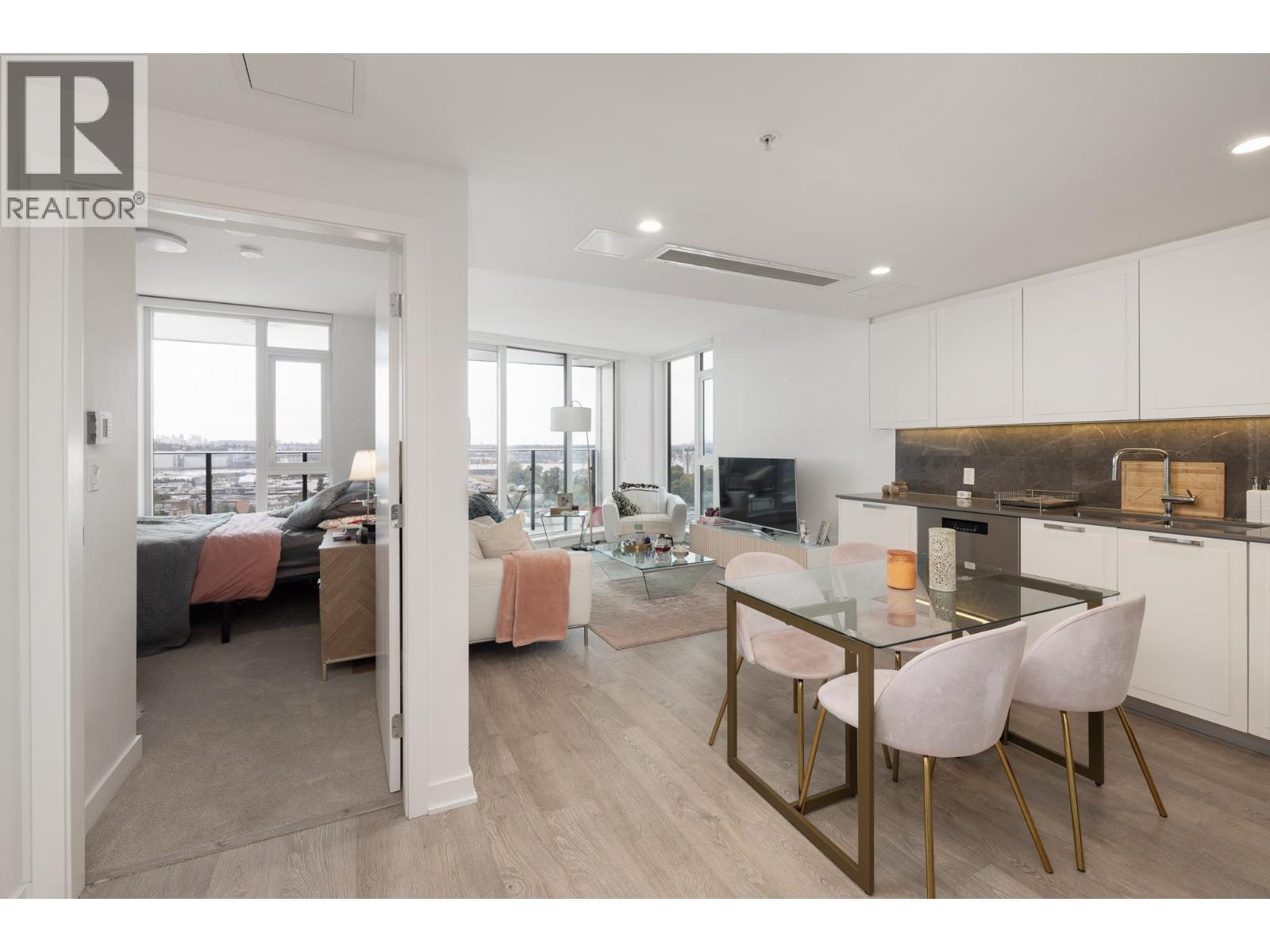 1705 1401 Hunter Street, North Vancouver, British Columbia  V7J 0E2 - Photo 5 - R3077378