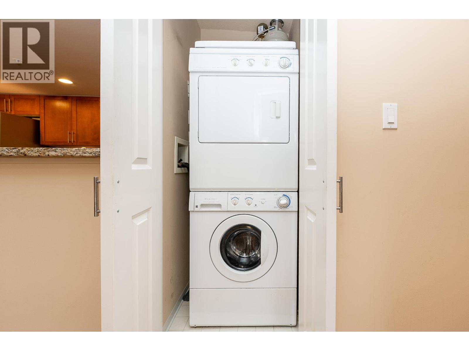 104 288 Ungless Way, Port Moody, British Columbia  V3H 0C9 - Photo 21 - R3077385