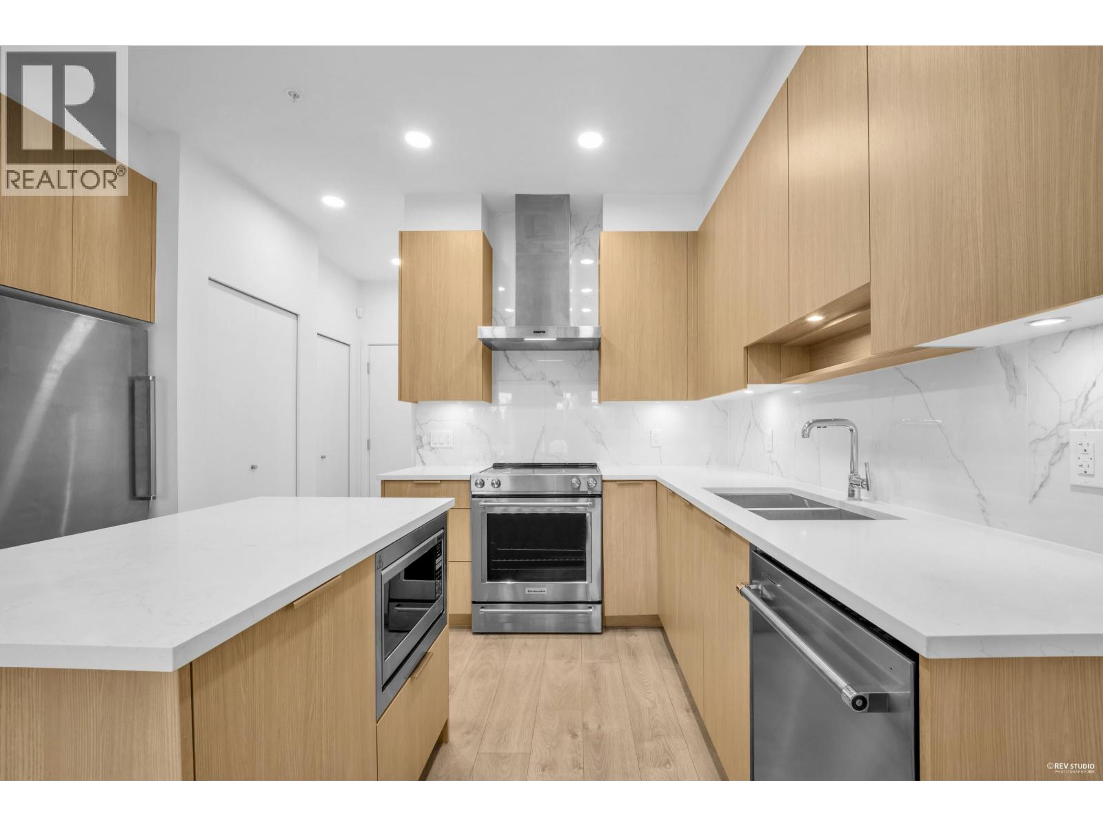 206 7123 11th Avenue, Burnaby, British Columbia  V3N 0J6 - Photo 13 - R3077393