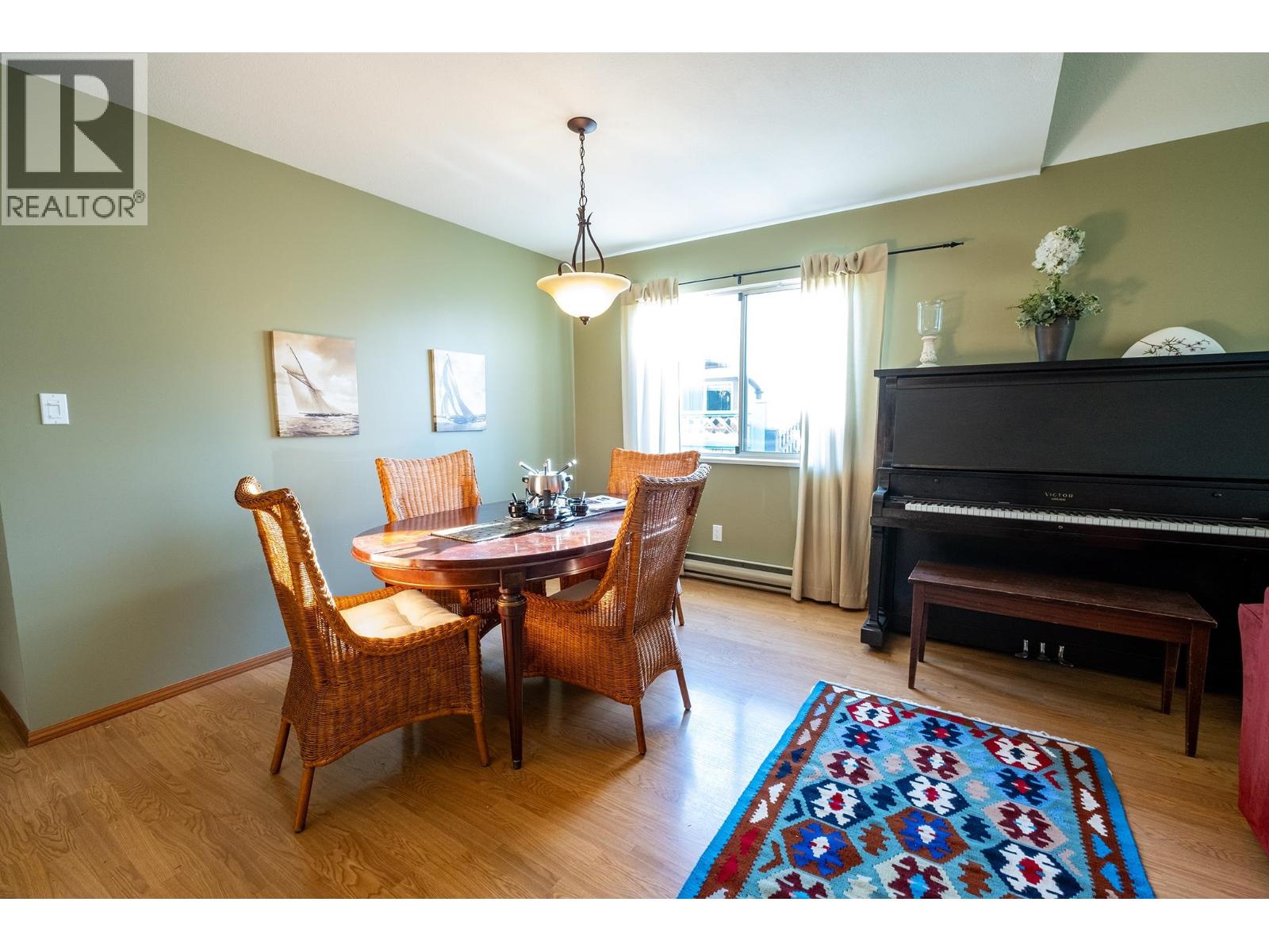 5462 Kensington Road, Sechelt, British Columbia  V7Z 0N9 - Photo 4 - R3077383