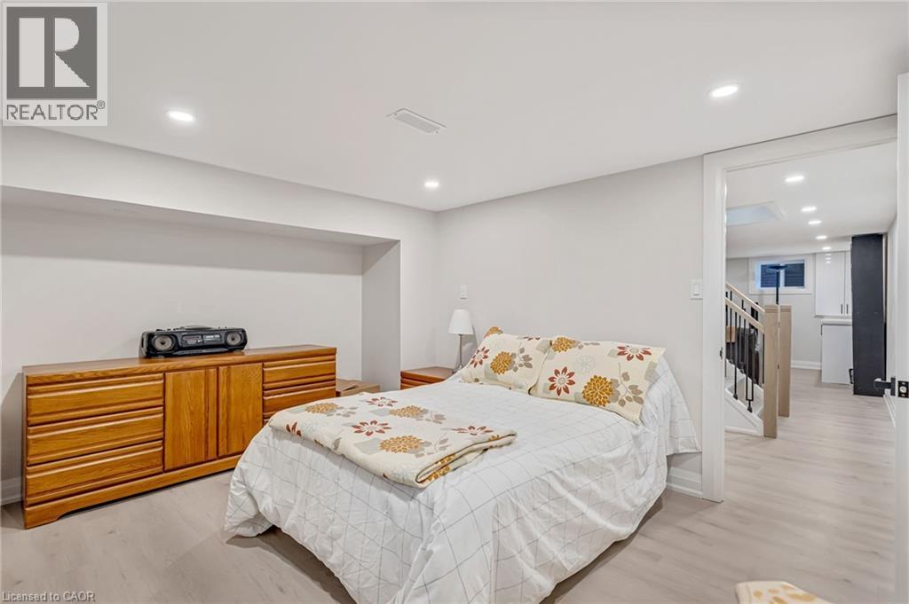 101 Corman Avenue, Stoney Creek, Ontario  L8G 3W3 - Photo 34 - 40796106