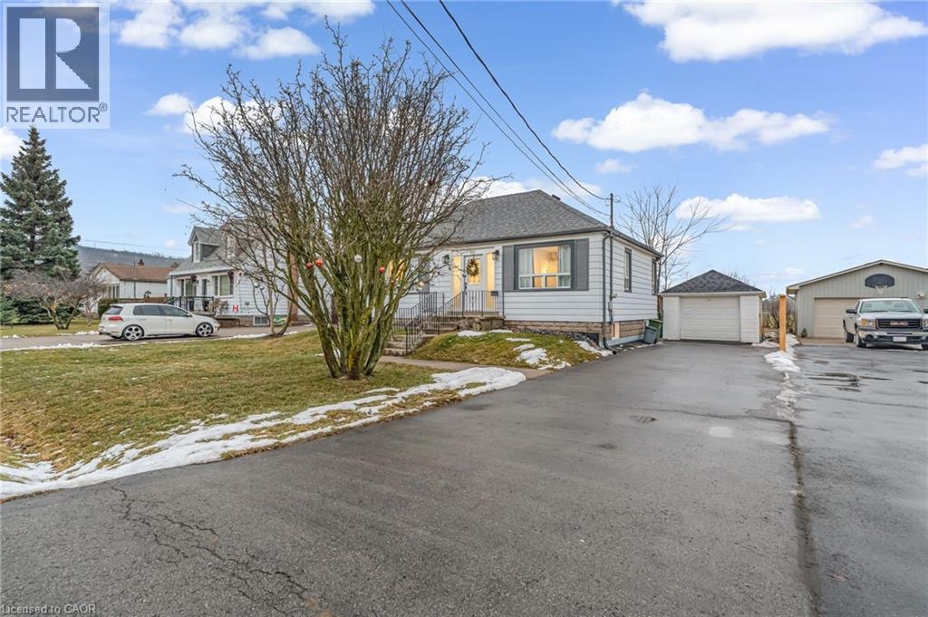 101 Corman Avenue, Stoney Creek, Ontario  L8G 3W3 - Photo 5 - 40796106