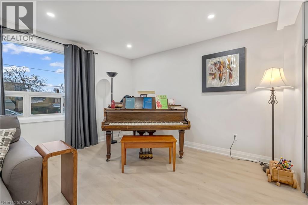 101 Corman Avenue, Stoney Creek, Ontario  L8G 3W3 - Photo 8 - 40796106