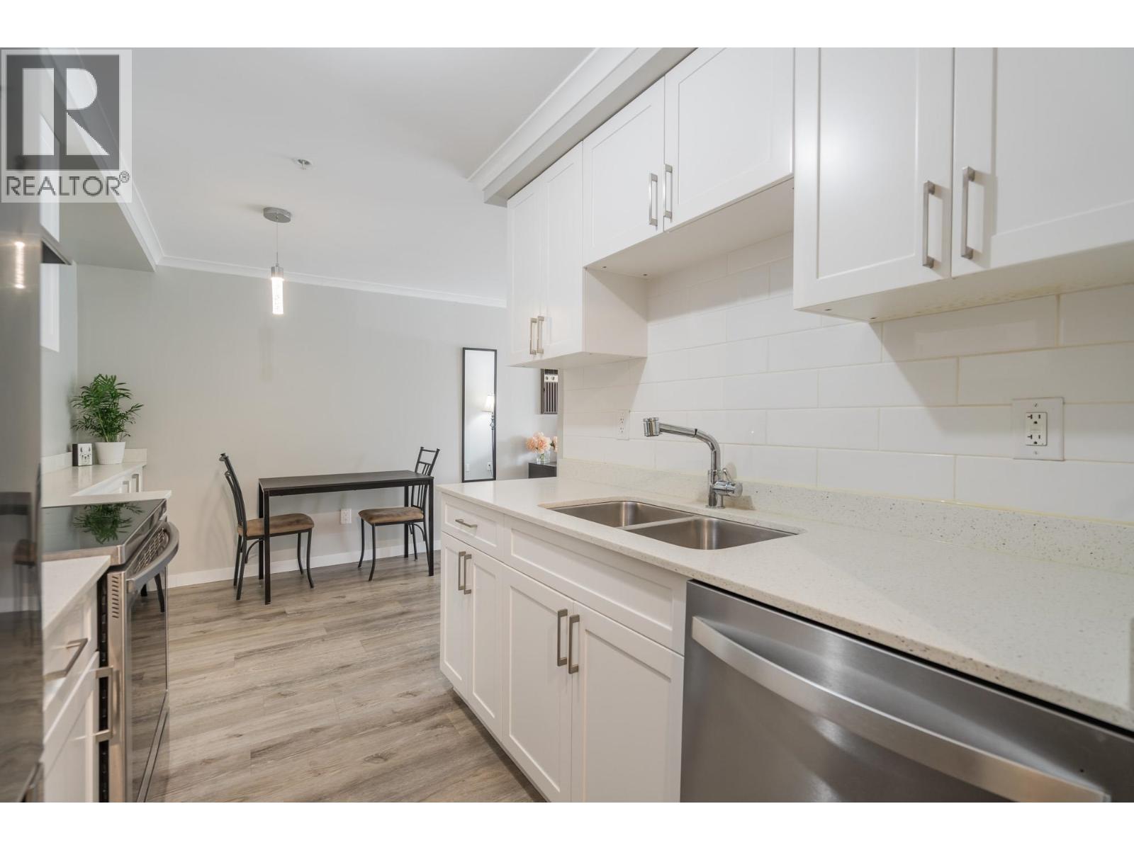 203 2036 Coquitlam Avenue, Port Coquitlam, British Columbia  V3B 1J5 - Photo 4 - R3076640