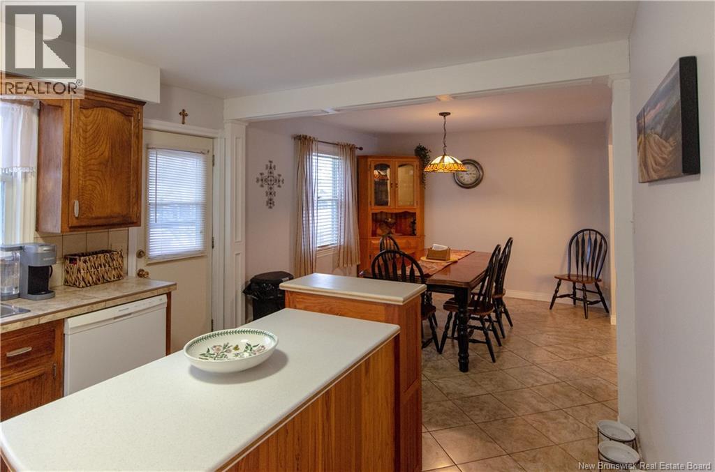 77 Sandalwood Crescent, Saint John, New Brunswick  E2M 5L2 - Photo 12 - NB131691