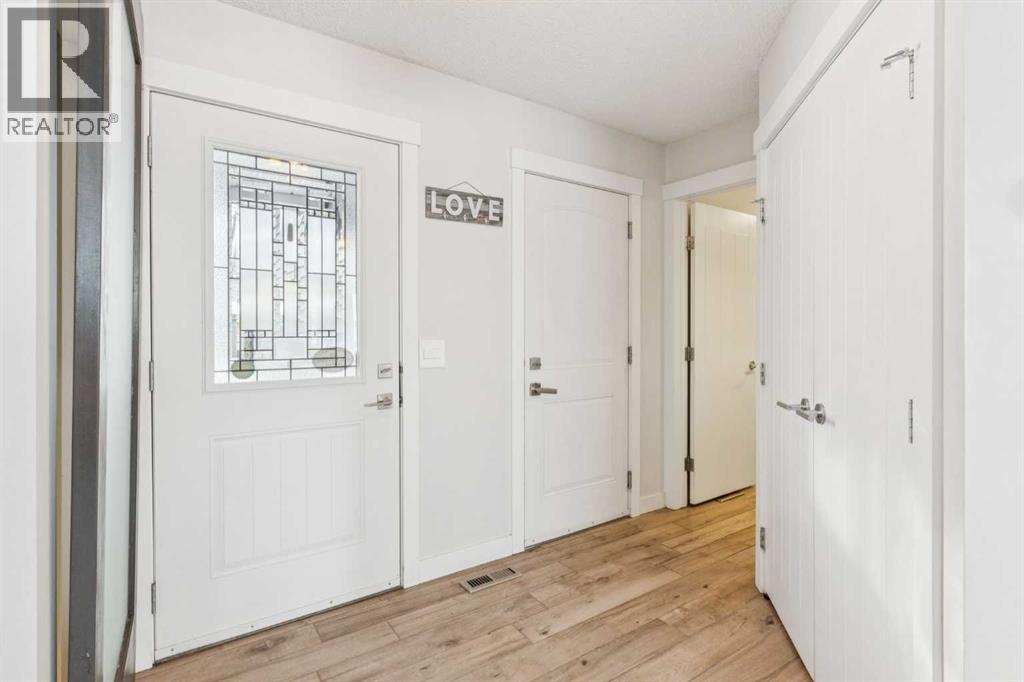 157 Chaparral Court Se, Calgary, Alberta  T2X 3L6 - Photo 5 - A2277254