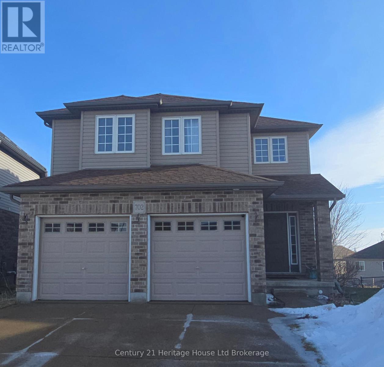 702 Frontenac Crescent, Woodstock, Ontario  N4V 0B1 - Photo 1 - X12675276