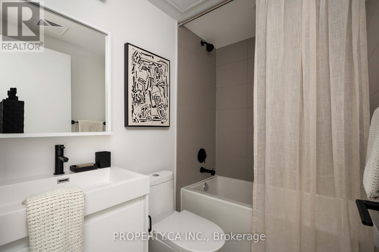 Lph01 - 2 Augusta Avenue, Toronto, Ontario M5V 0T3 - Photo 21 - C12677088