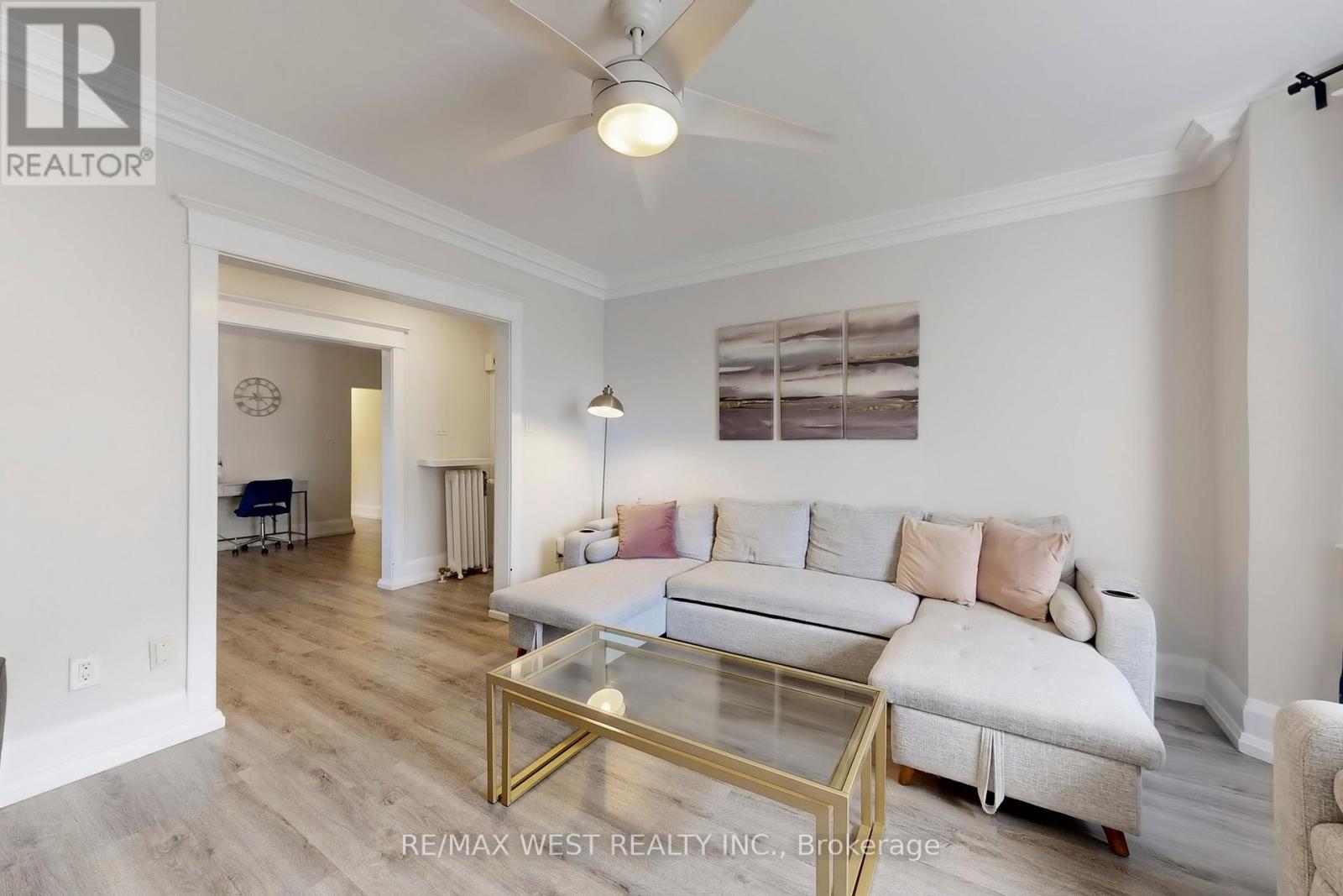 Building 1 Unit 3 - 9 Humewood Court, Toronto, Ontario  M6C 1C9 - Photo 7 - C12677116