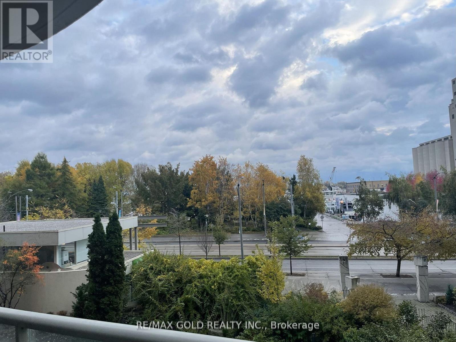 318 - 550 Queens Quay W, Toronto, Ontario  M5V 3M8 - Photo 11 - C12677158