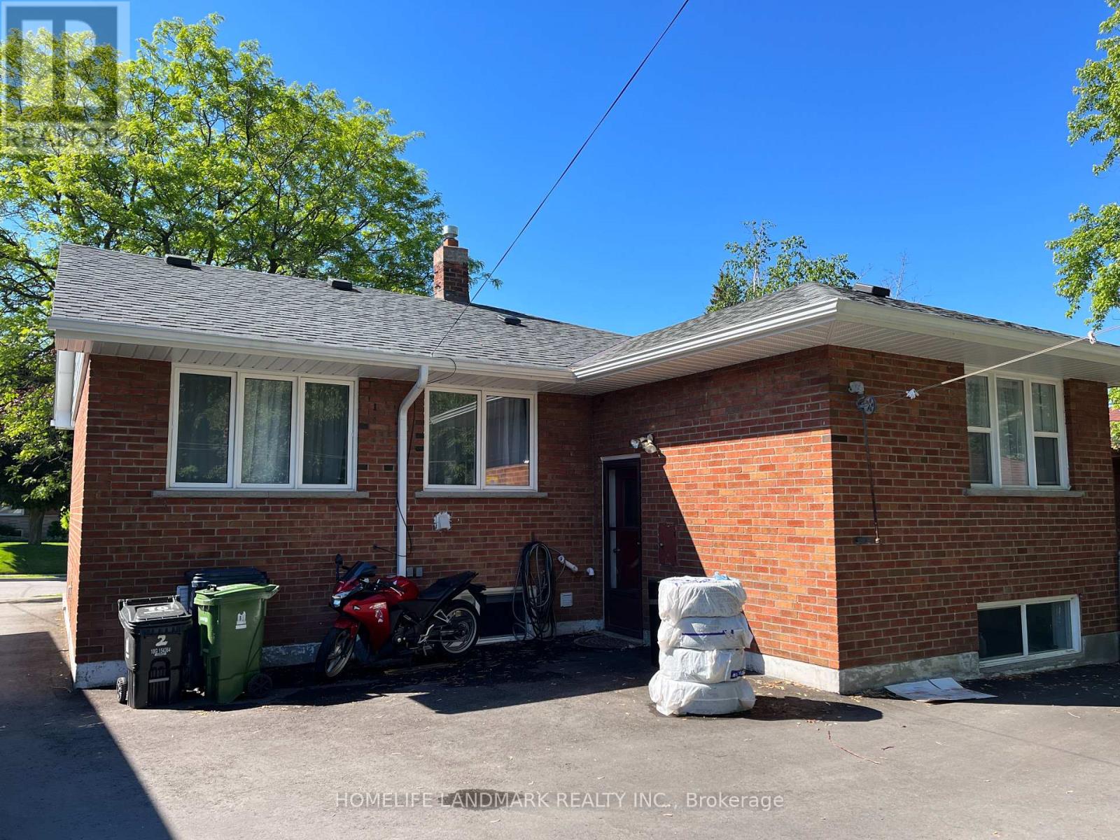 Bsmt - 70 Beacham Crescent, Toronto, Ontario  M1T 1N1 - Photo 3 - E12677170