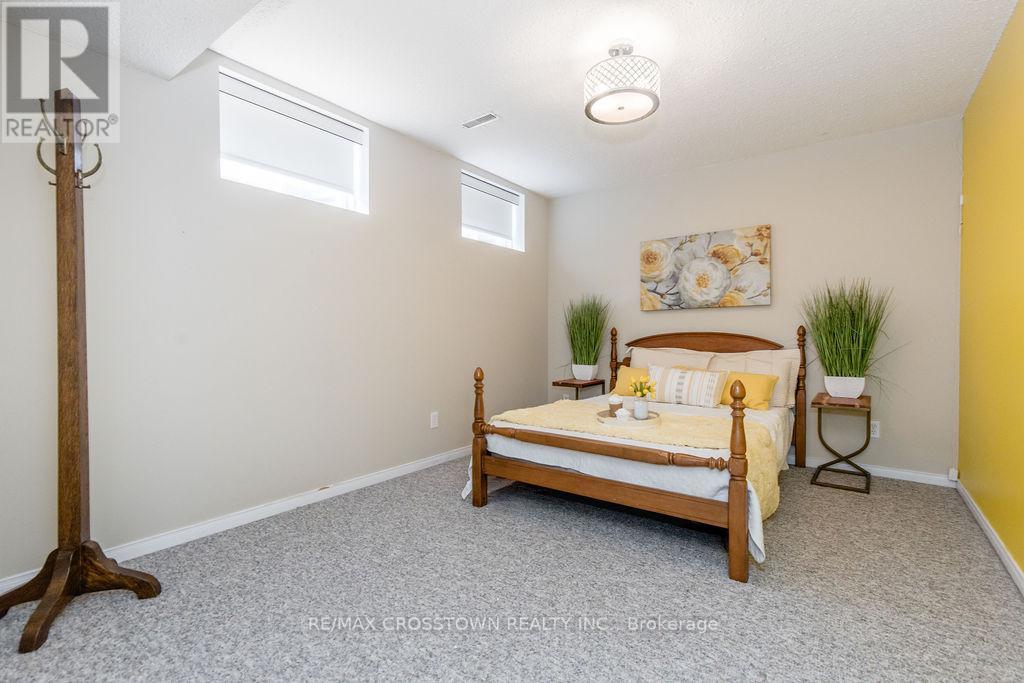 38 Brookfield Crescent, Barrie (Innis-Shore), Ontario  L4N 9R6 - Photo 29 - S12676686