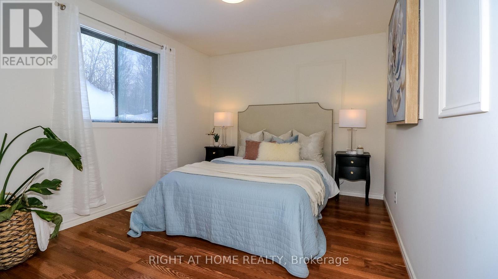 1059 Glen Mhor Crescent, Midland, Ontario  L4R 4P5 - Photo 12 - S12677140