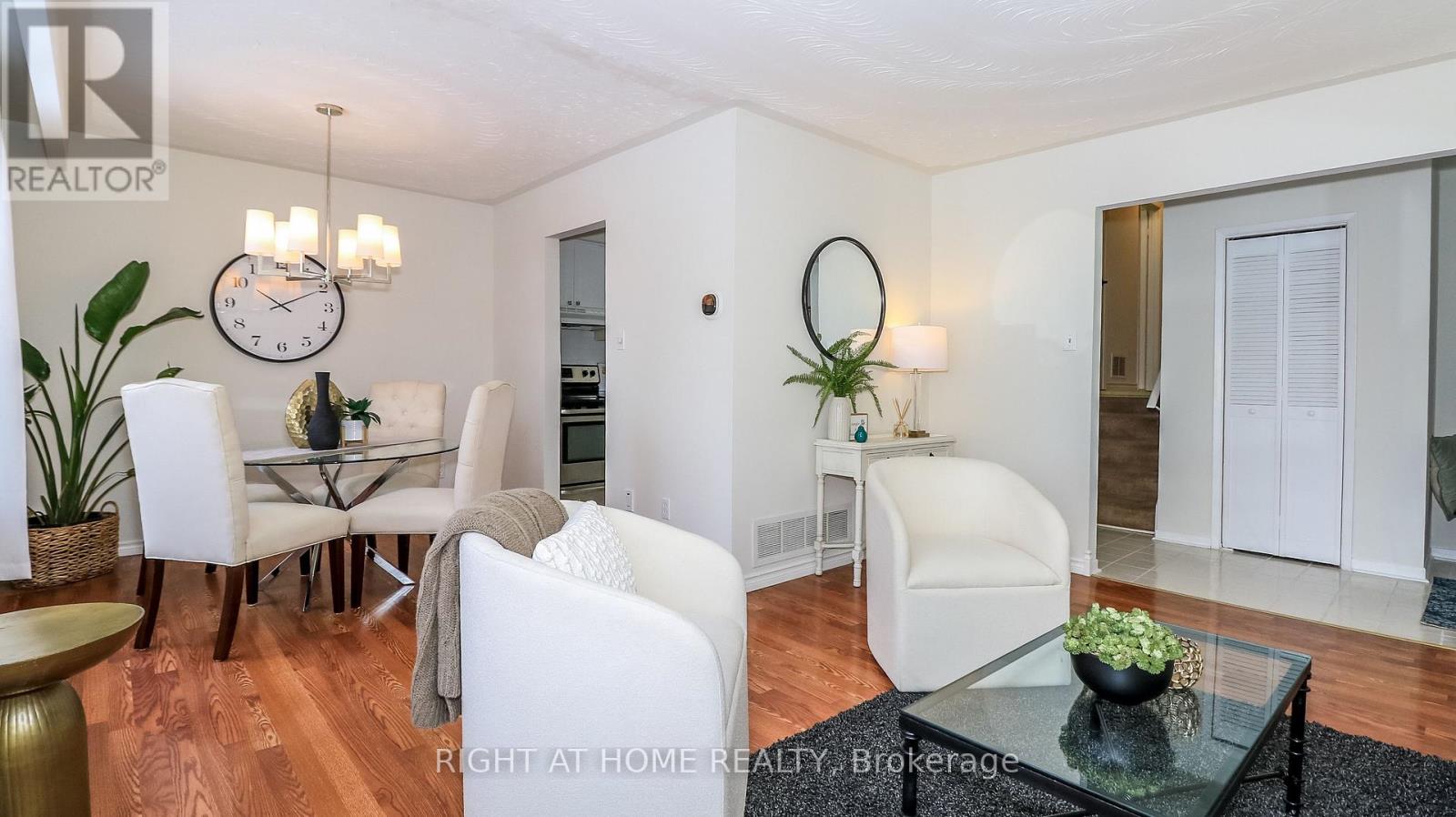 1059 Glen Mhor Crescent, Midland, Ontario  L4R 4P5 - Photo 6 - S12677140