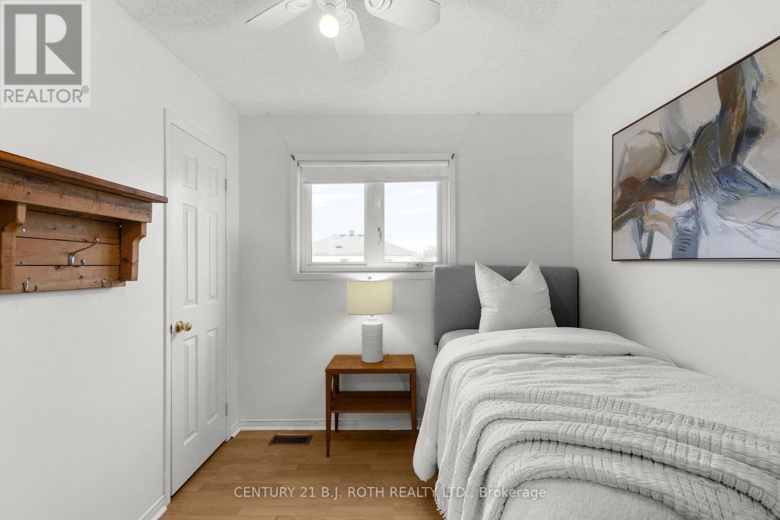 27 Golds Crescent, Barrie (Holly), Ontario  L4N 8R5 - Photo 24 - S12677160