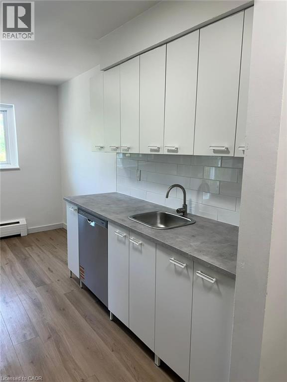 145 Macgregor Crescent Unit# 1, Waterloo, Ontario N2J 3X2 - Photo 3 - 40796386