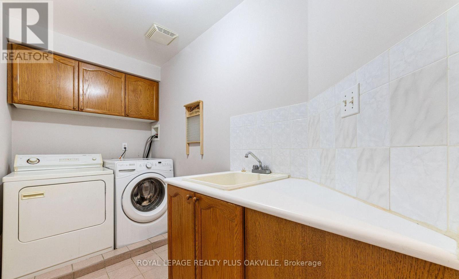 365 Turnberry Crescent, Mississauga, Ontario  L4Z 3W3 - Photo 20 - W12677080