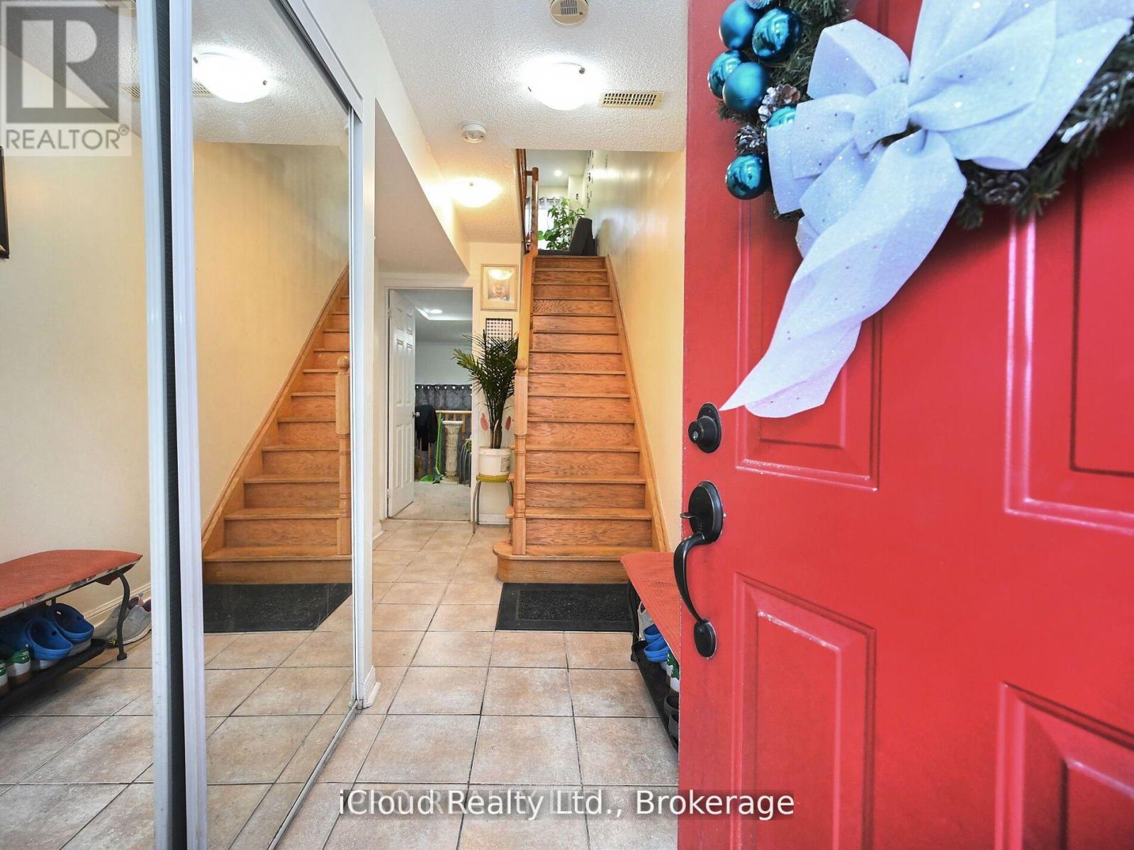 166 - 80 Acorn Place, Mississauga, Ontario  L4Z 4C7 - Photo 4 - W12677144