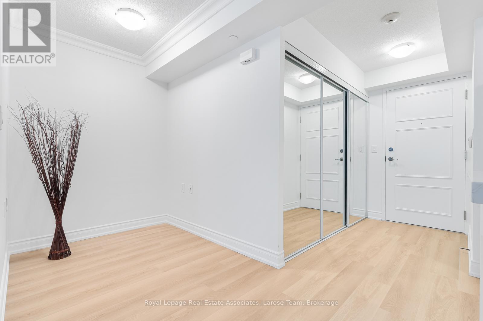 601 - 3 Marine Parade Drive, Toronto, Ontario  M8V 3Z5 - Photo 13 - W12677194