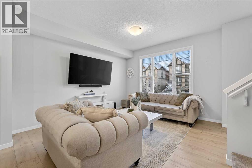 228 New Brighton Walk Se, Calgary, Alberta  T2Z 5C7 - Photo 4 - A2277539