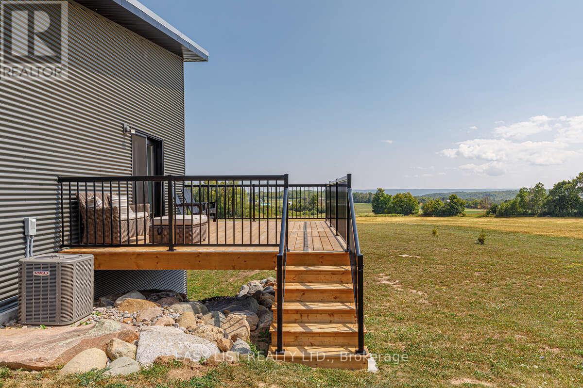 317278 Third Line, Meaford, Ontario  N4L 1W7 - Photo 32 - X12677138