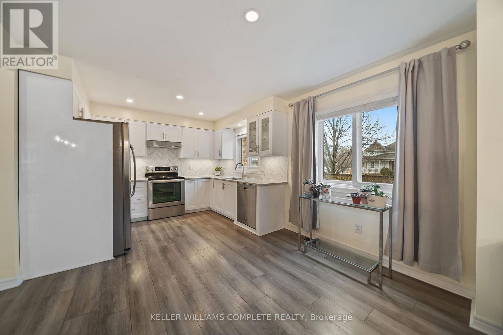 83 Udell Way, Grimsby, Ontario  L3M 5K9 - Photo 16 - X12677150