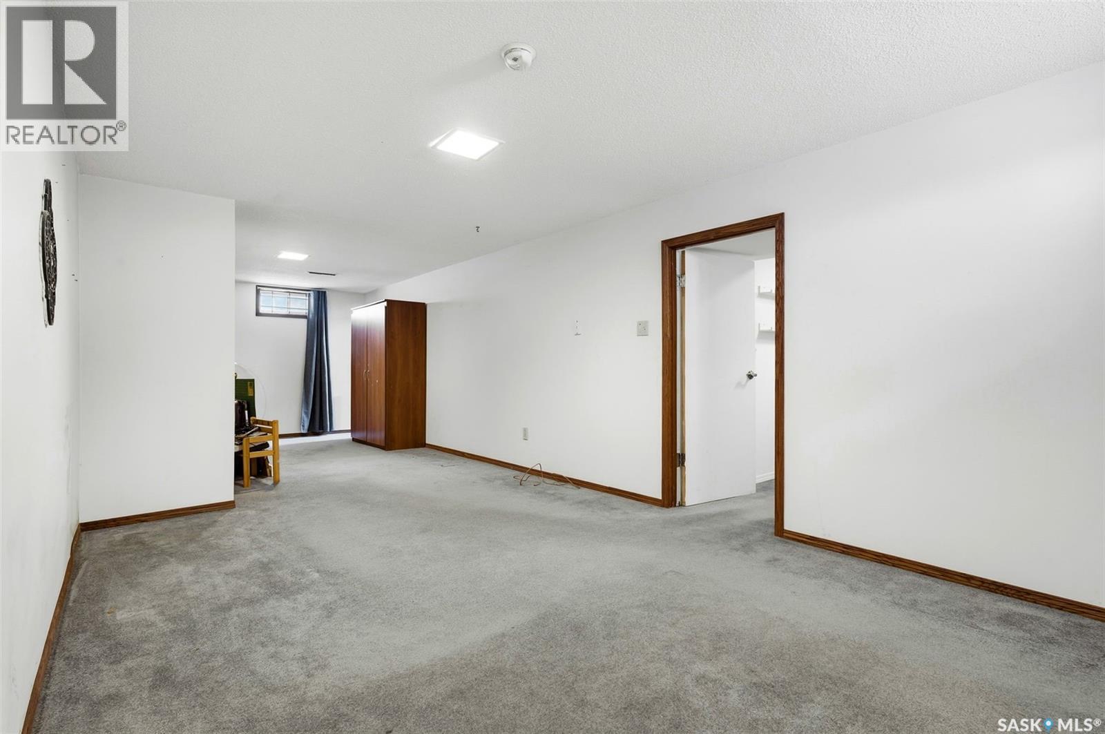 3111 Avonhurst Drive, Regina, Saskatchewan  S4R 3J6 - Photo 19 - SK026393