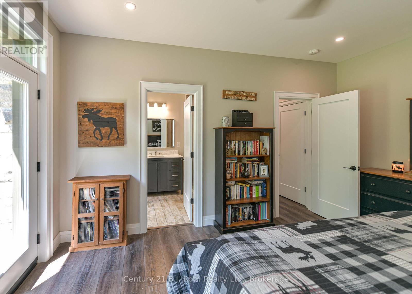 3082 Fairgrounds Road, Severn, Ontario  L3V 0Y2 - Photo 22 - S12677272