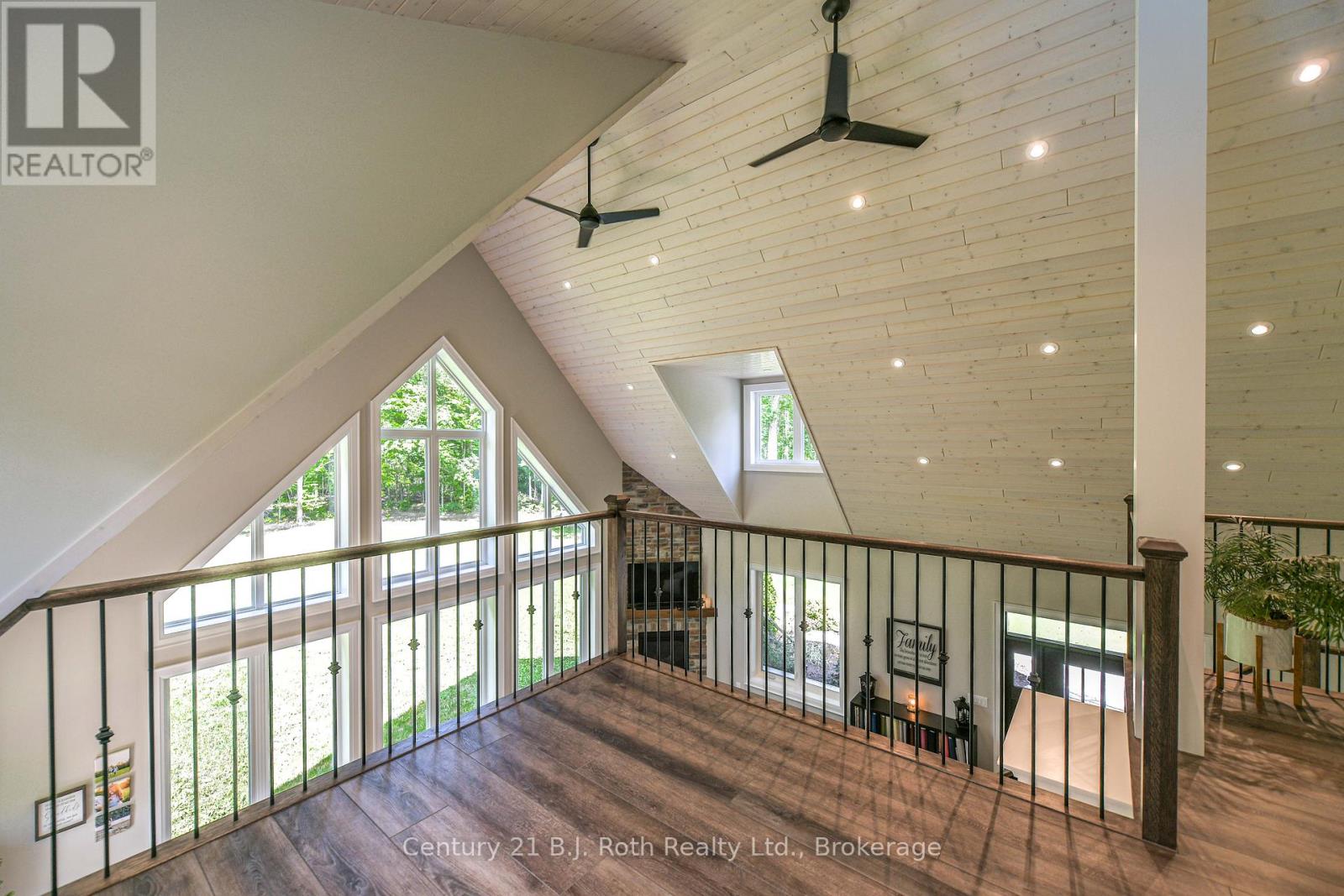 3082 Fairgrounds Road, Severn, Ontario  L3V 0Y2 - Photo 34 - S12677272