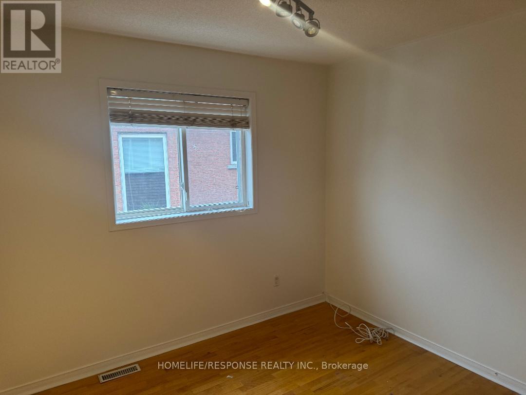 Main And Upper - 306 Cossack Crescent, Mississauga, Ontario  L5B 4C2 - Photo 19 - W12668550