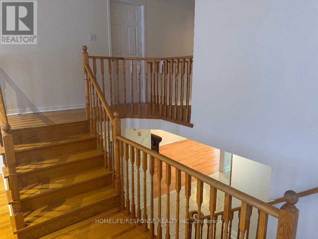 Main And Upper - 306 Cossack Crescent, Mississauga, Ontario  L5B 4C2 - Photo 20 - W12668550