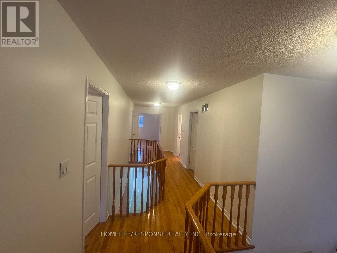 Main And Upper - 306 Cossack Crescent, Mississauga, Ontario  L5B 4C2 - Photo 9 - W12668550