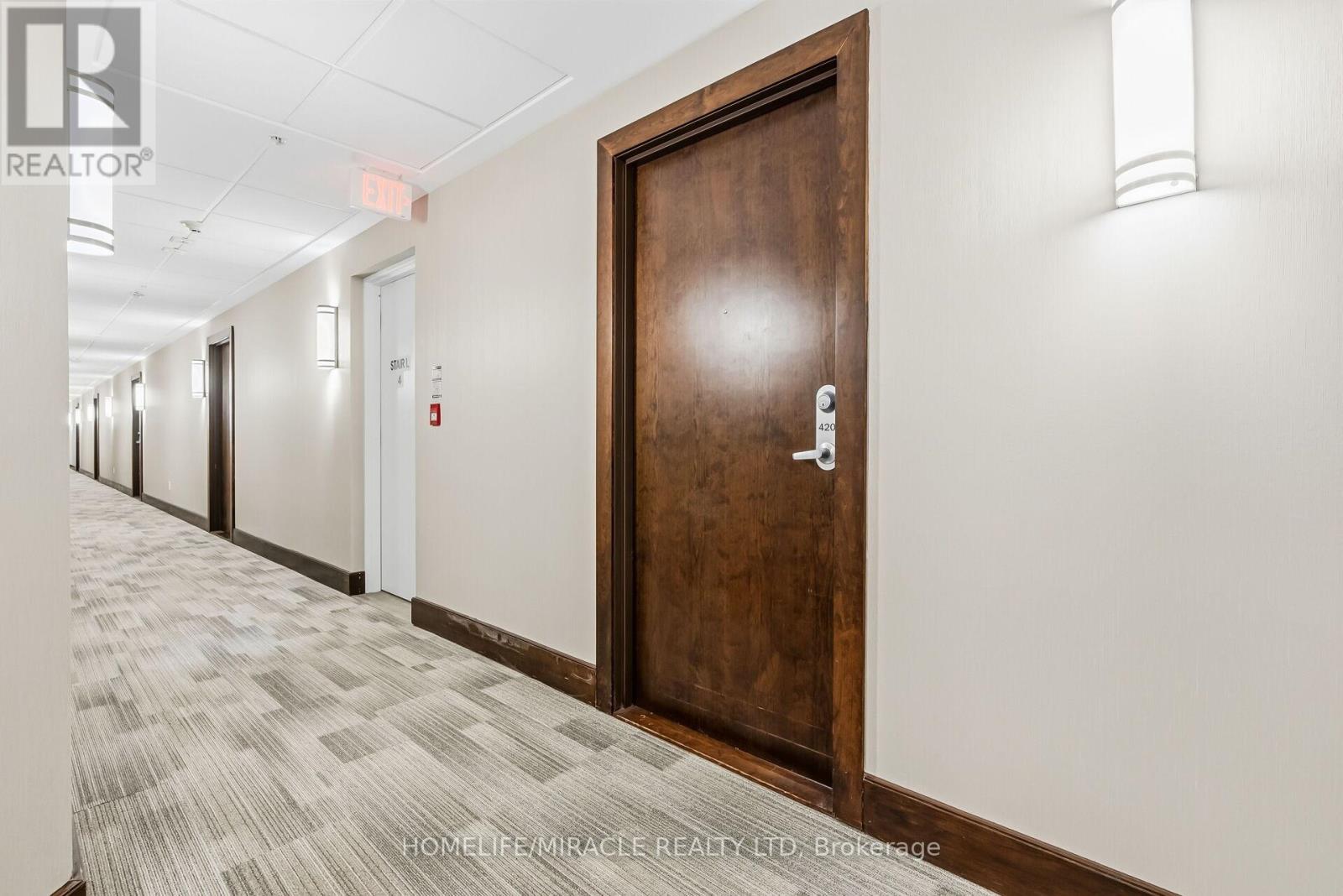 420 - 2480 Prince Michael Drive, Oakville, Ontario  L6H 0H1 - Photo 9 - W12674664