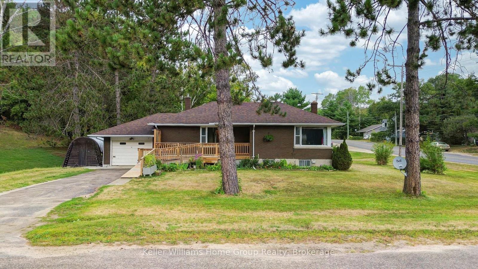 2 EASTON AVENUE, Bancroft, Ontario