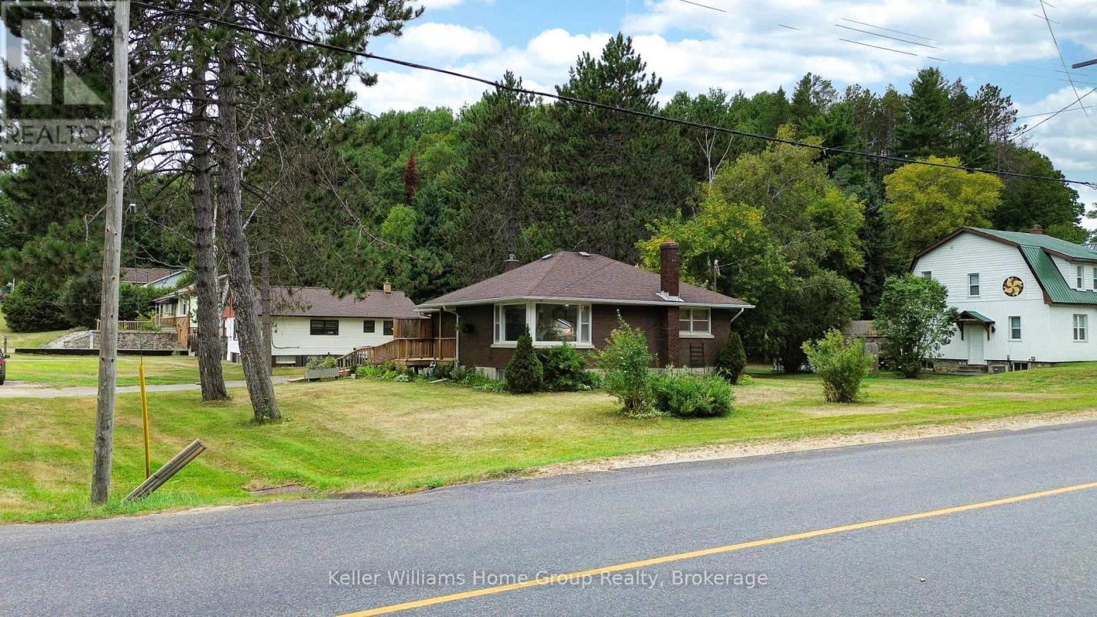 2 Easton Avenue, Bancroft (Bancroft Ward), Ontario  K0L 1C0 - Photo 33 - X12677278