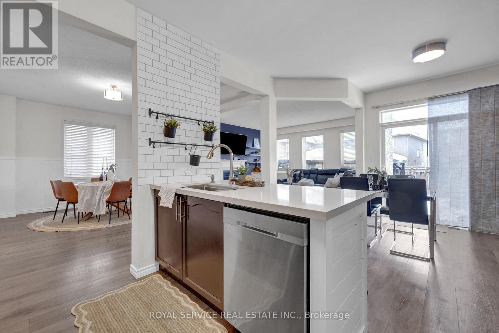 31 Harvey Jones Avenue, Clarington, Ontario  L1C 0L9 - Photo 11 - E12677330