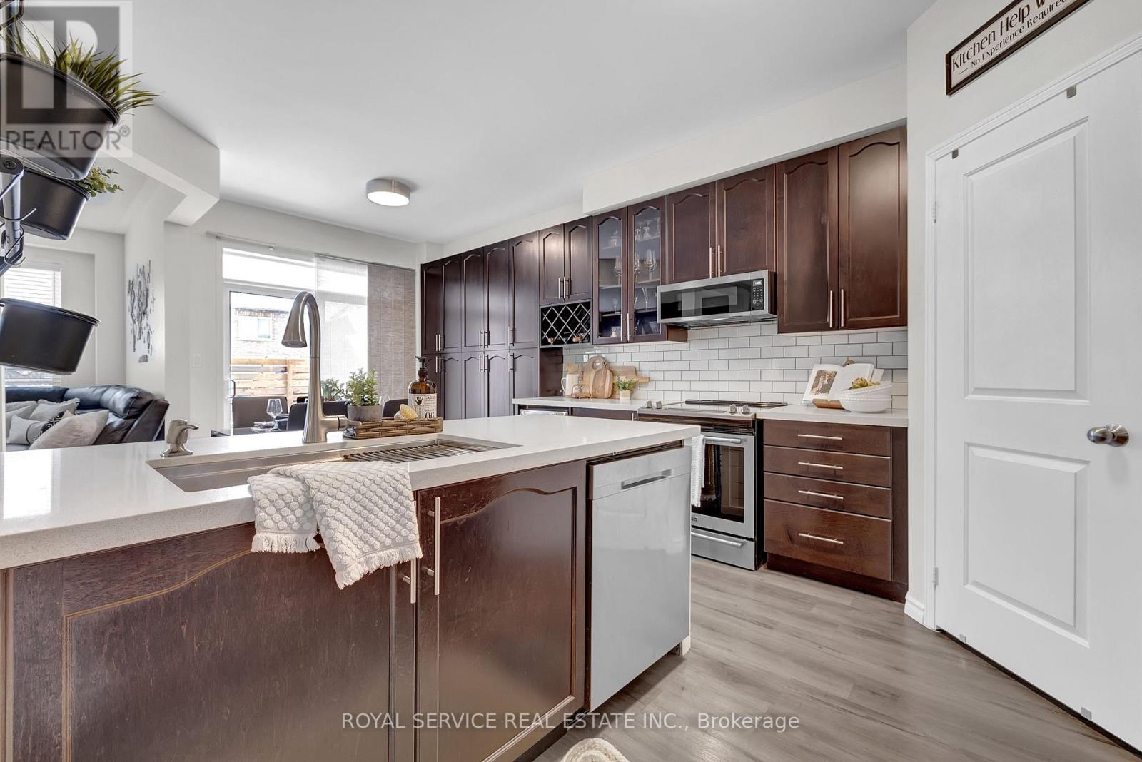 31 Harvey Jones Avenue, Clarington, Ontario  L1C 0L9 - Photo 12 - E12677330