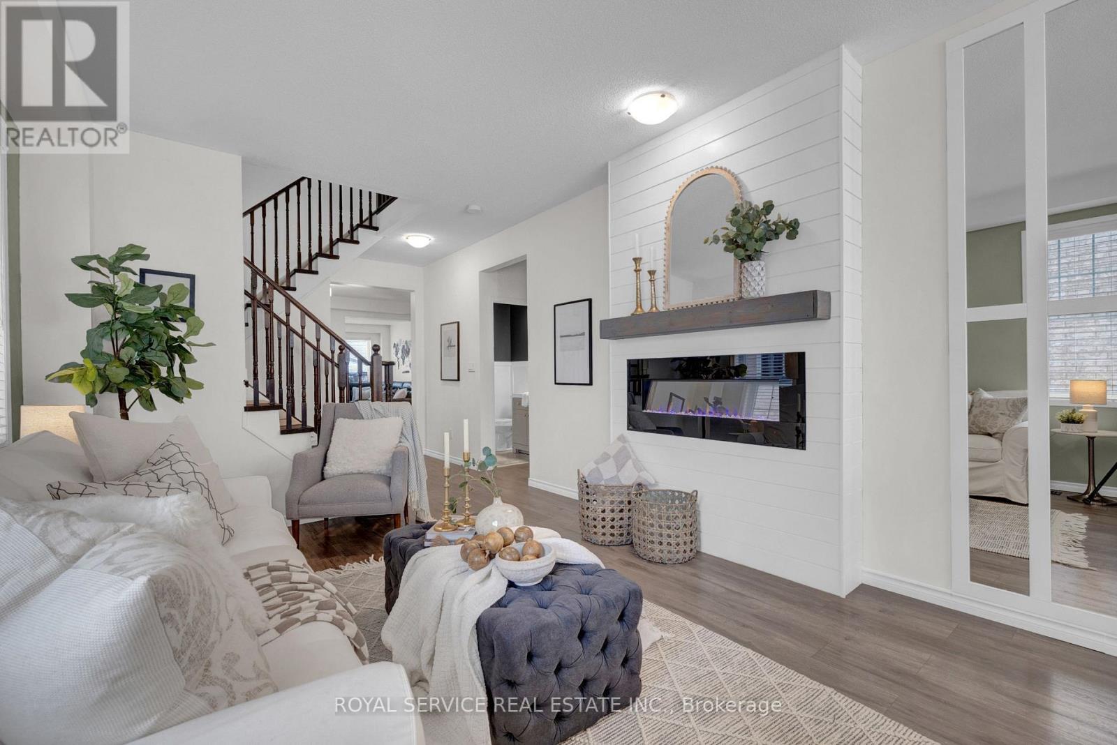 31 Harvey Jones Avenue, Clarington, Ontario  L1C 0L9 - Photo 4 - E12677330