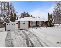 6 SANDY HOOK ROAD, Quinte West, Ontario