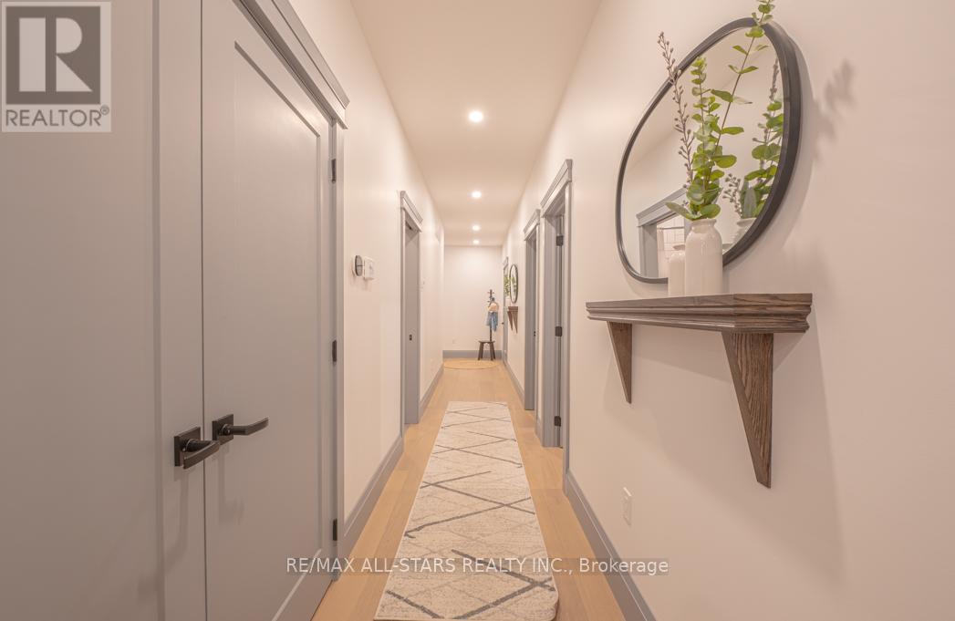 228 Riverside Drive, Kawartha Lakes, Ontario  K0M 1A0 - Photo 21 - X12677402