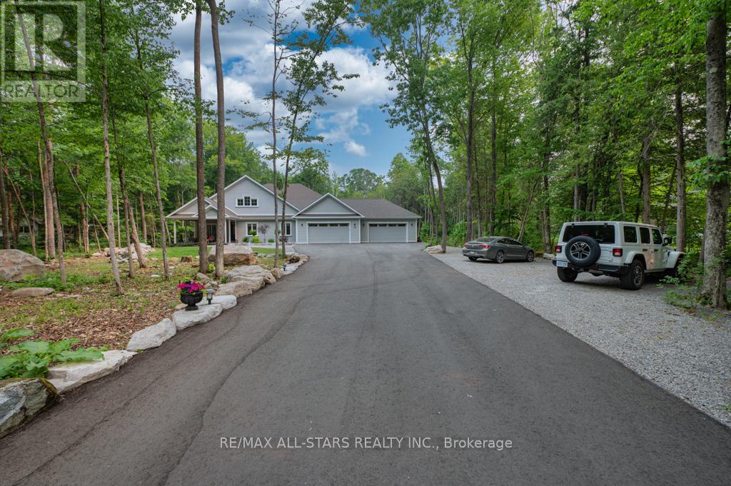 228 Riverside Drive, Kawartha Lakes, Ontario  K0M 1A0 - Photo 3 - X12677402