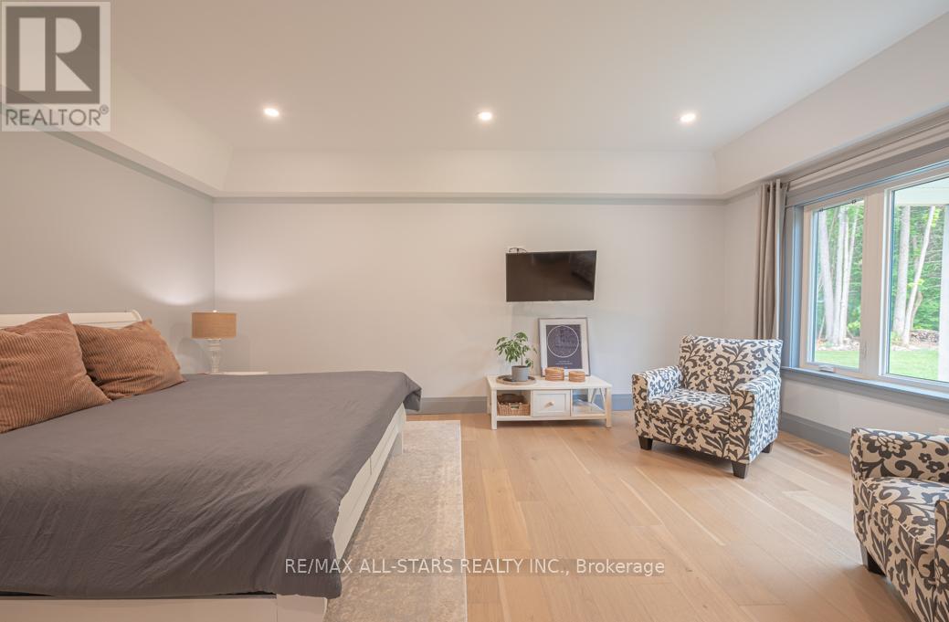 228 Riverside Drive, Kawartha Lakes, Ontario  K0M 1A0 - Photo 31 - X12677402