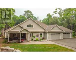 228 RIVERSIDE DRIVE, Kawartha Lakes, Ontario