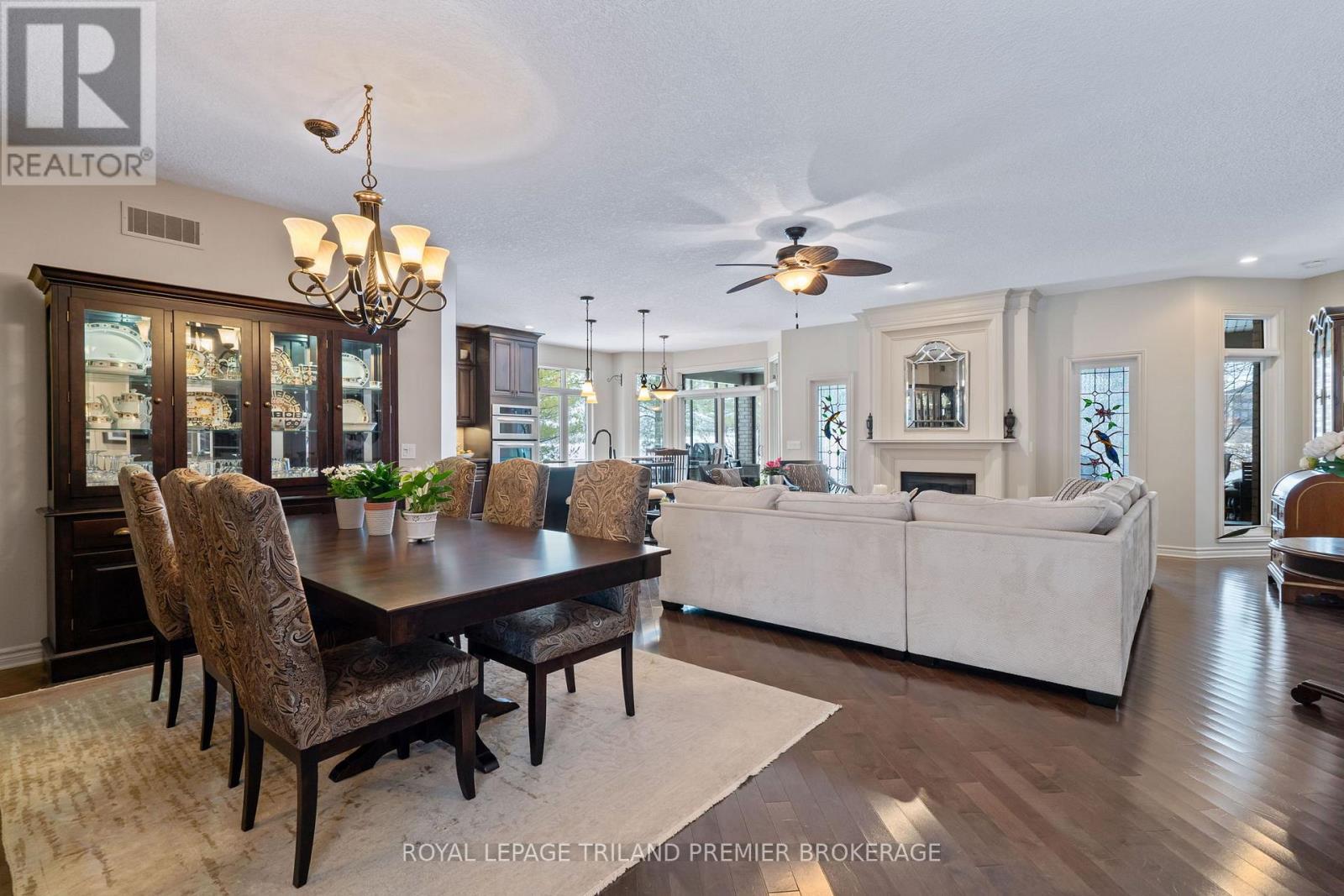 1303 Sandy Somerville Drive, London South, Ontario  N6K 5R4 - Photo 6 - X12677232