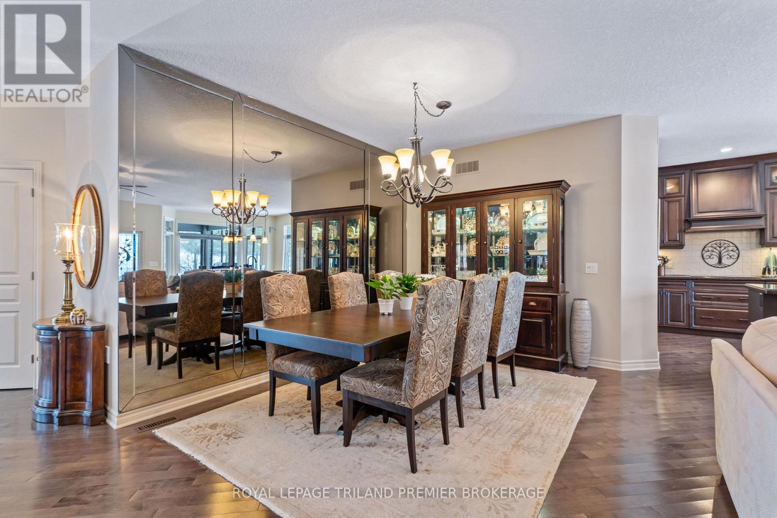 1303 Sandy Somerville Drive, London South, Ontario  N6K 5R4 - Photo 7 - X12677232